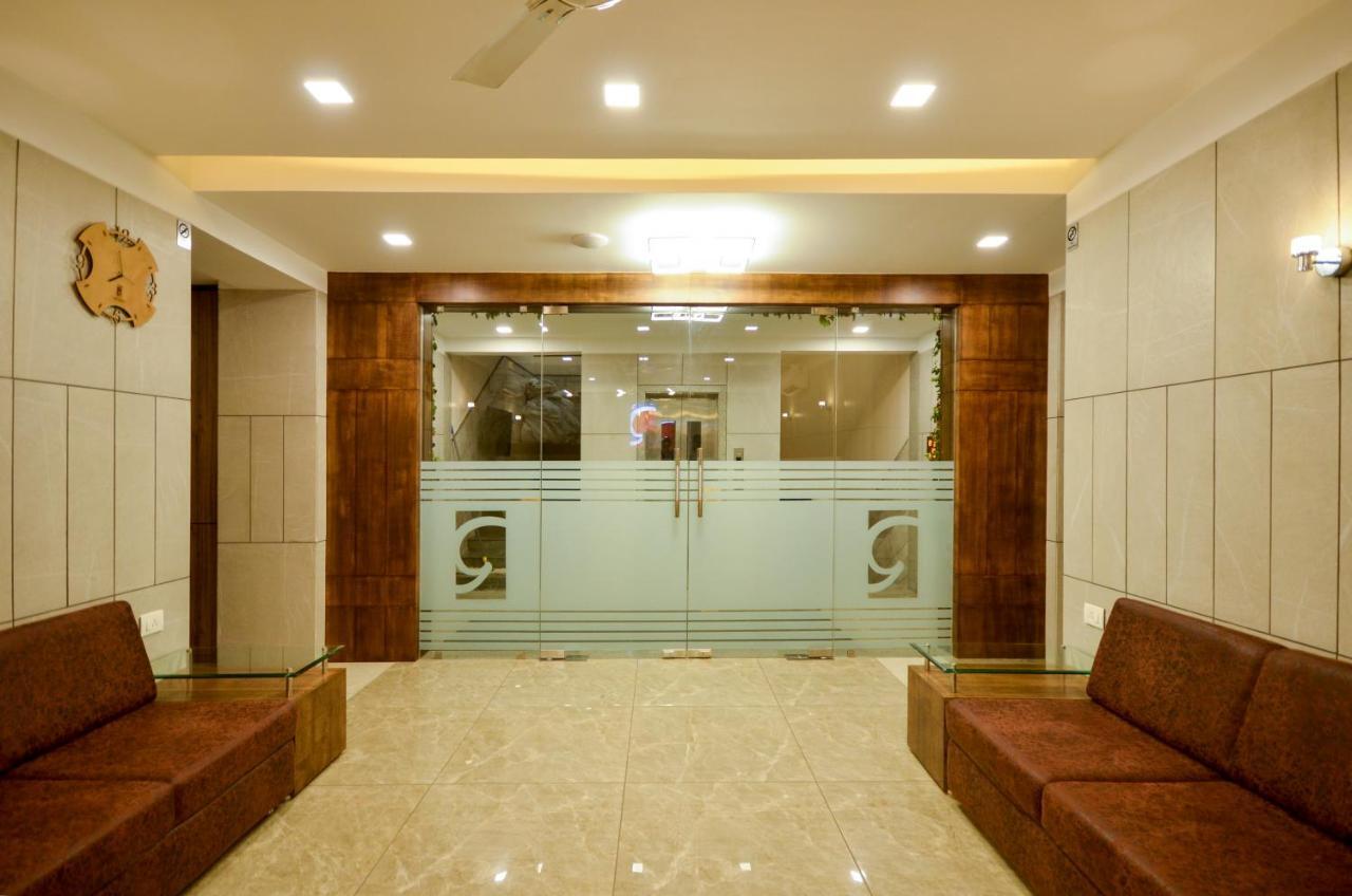 Hotel Repose Ahmedabad Luaran gambar
