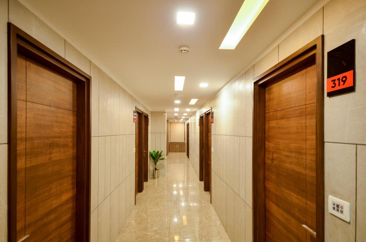 Hotel Repose Ahmedabad Luaran gambar