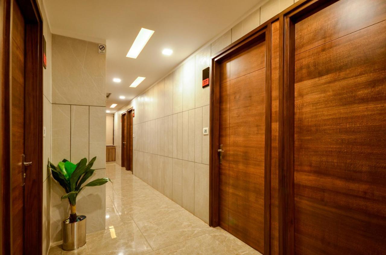 Hotel Repose Ahmedabad Luaran gambar